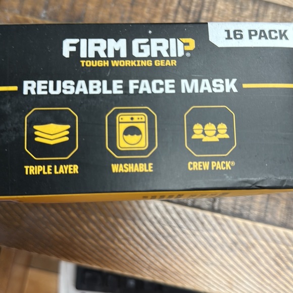 Firm Grip Reusable Face Mask (16-Pack) New With Tags - Picture 4 of 4